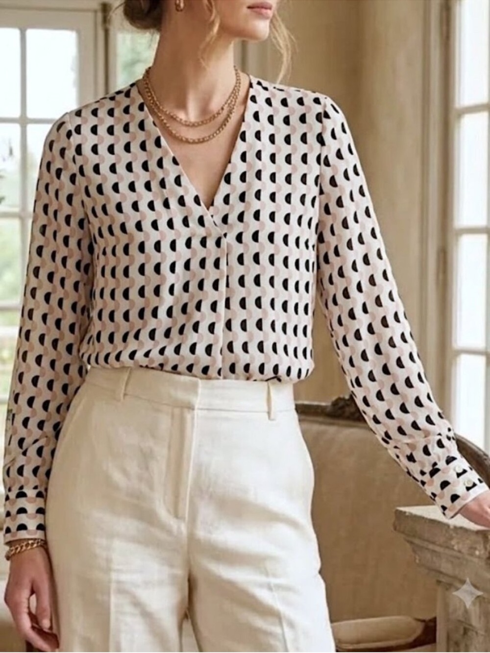 Ann Taylor Cream Long Sleeve Blouse w/Black/Blush Half Circle Geometric Pattern